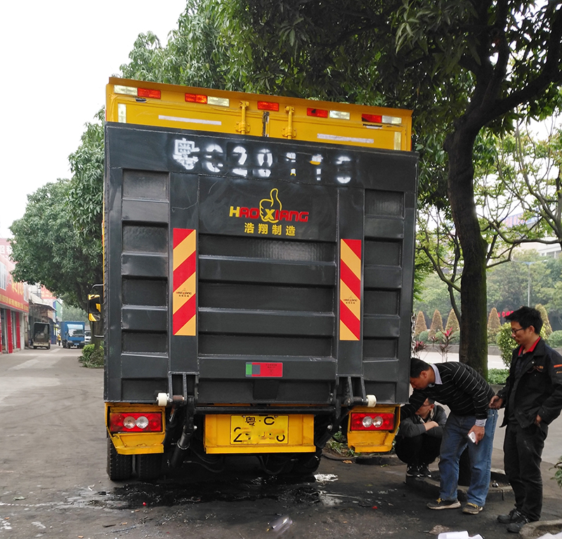 浩翔汽車尾闆廠家